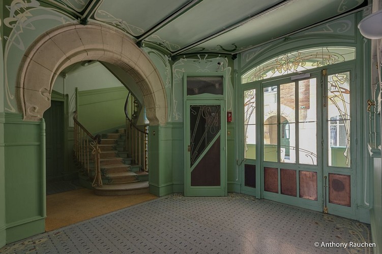 Vestibule