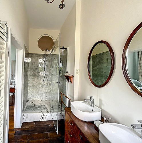 818079_4_sdb_comtesse