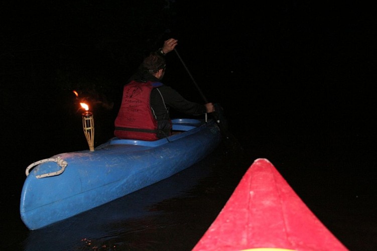 Canoë Kayak USNCK Neuvic  descente aux flambeaux
