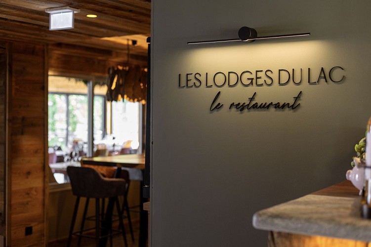 Les Lodges du Lac · Hôtel et cabanes
