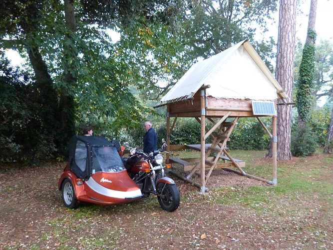 LOCATIFS CAMPING PORT MULON  ***