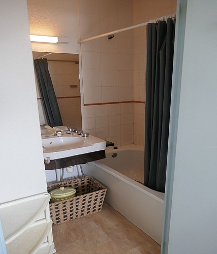 T2 80M FACE MER CORNICHE VENDÉENNE,PRÈS ST GILLES CROIX DE VIE