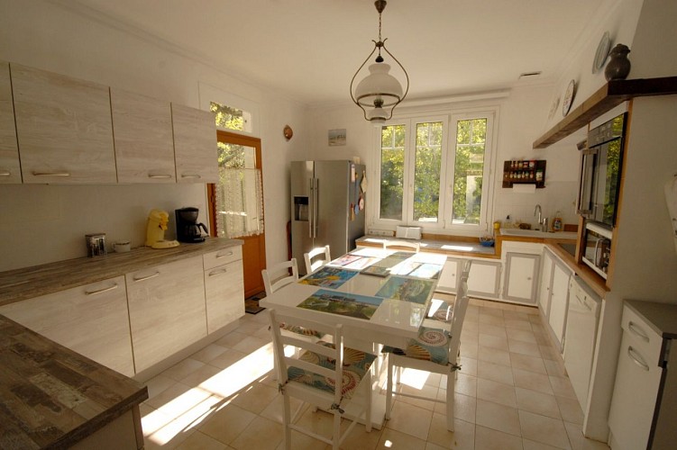 MAISON DE VACANCES DANS LE BOIS DE LA CHAISE, PROCHE PLAGE DES DAMES SUR L'ÎLE DE NOIRMOUTIER