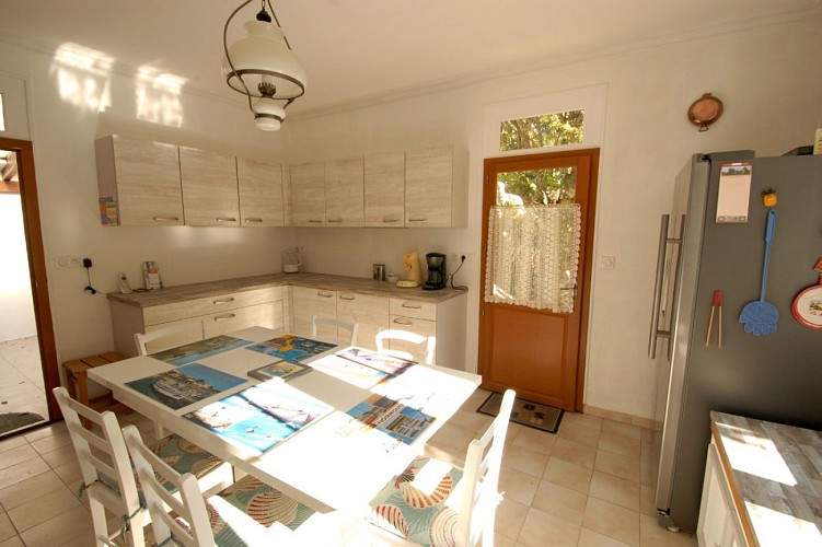 MAISON DE VACANCES DANS LE BOIS DE LA CHAISE, PROCHE PLAGE DES DAMES SUR L'ÎLE DE NOIRMOUTIER