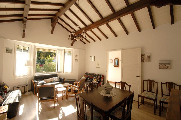MAISON DE VACANCES DANS LE BOIS DE LA CHAISE, PROCHE PLAGE DES DAMES SUR L'ÎLE DE NOIRMOUTIER