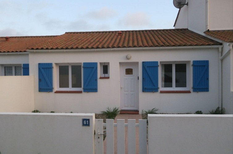 Les pieds dans le sable