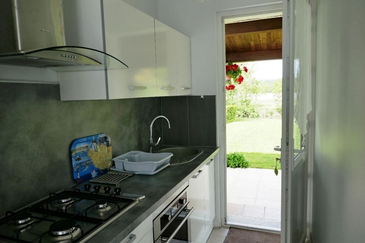 Gîte au cœur du marais poitevin donnant sur rivière, chemins de randonnée et pistes cyclables, Maillé, Vendée