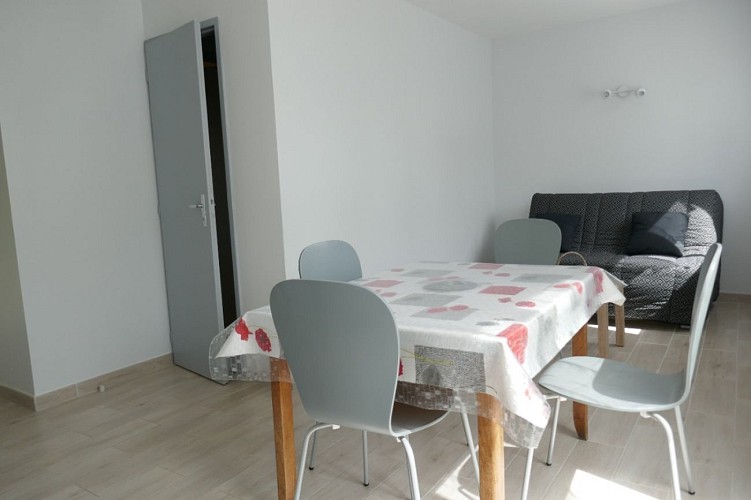 Gîte au cœur du marais poitevin donnant sur rivière, chemins de randonnée et pistes cyclables, Maillé, Vendée