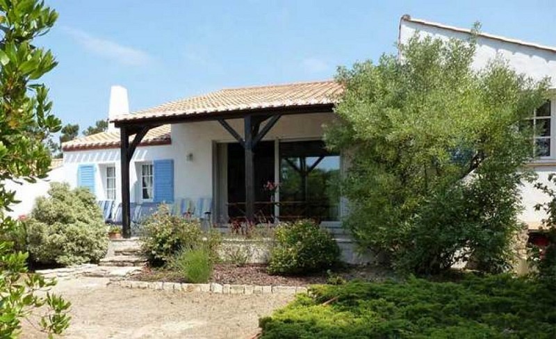Grand calme face au bois des Eloux à 150m de la mer à la Guérinière en Vendée