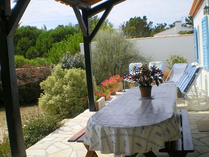 Grand calme face au bois des Eloux à 150m de la mer à la Guérinière en Vendée