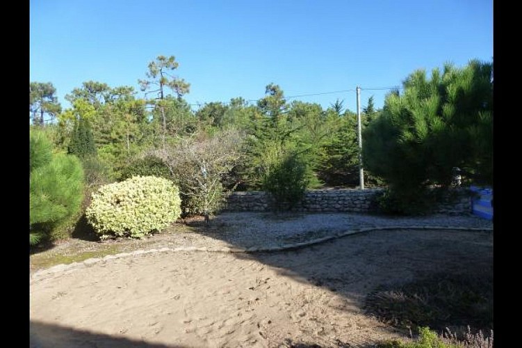 Grand calme face au bois des Eloux à 150m de la mer à la Guérinière en Vendée