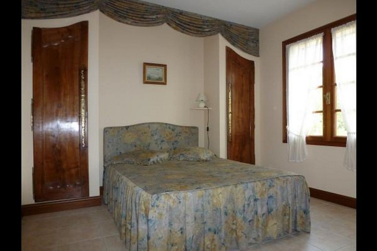 Grand calme face au bois des Eloux à 150m de la mer à la Guérinière en Vendée