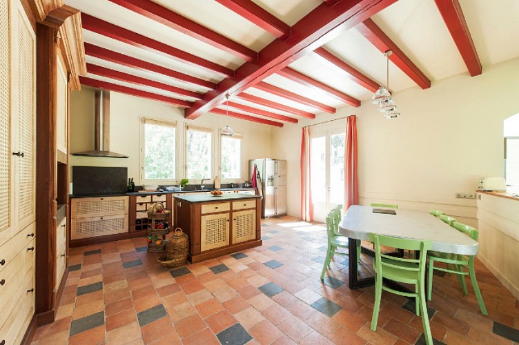 M. ET MME DE MENIBUS MAISON INDIVIDUELLE 15 PERSONNES