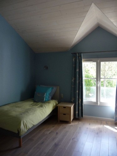 M. ET MME DE MENIBUS MAISON INDIVIDUELLE 15 PERSONNES