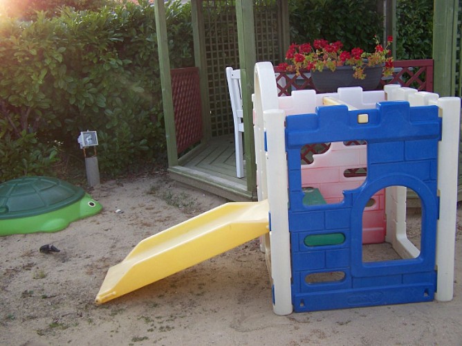 MME DROUIN MAISON INDIVIDUELLE 3 PERSONNES