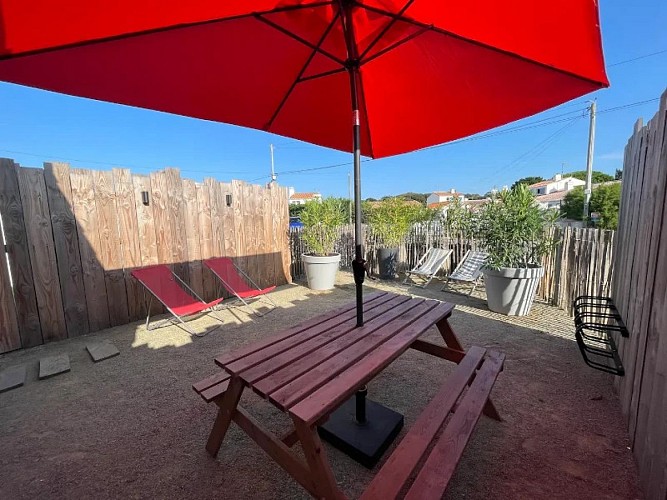 MME MONNIER - MAISON 4 PERSONNES