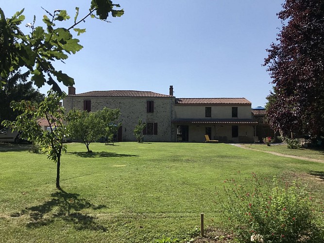 GÎTE LA CHARMILLE - La terrasse