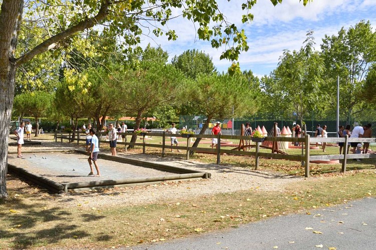 YELLOH VILLAGE LE JARD