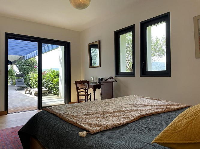 -urrugne-mendi-bixta-cote-basque--ref--G451026