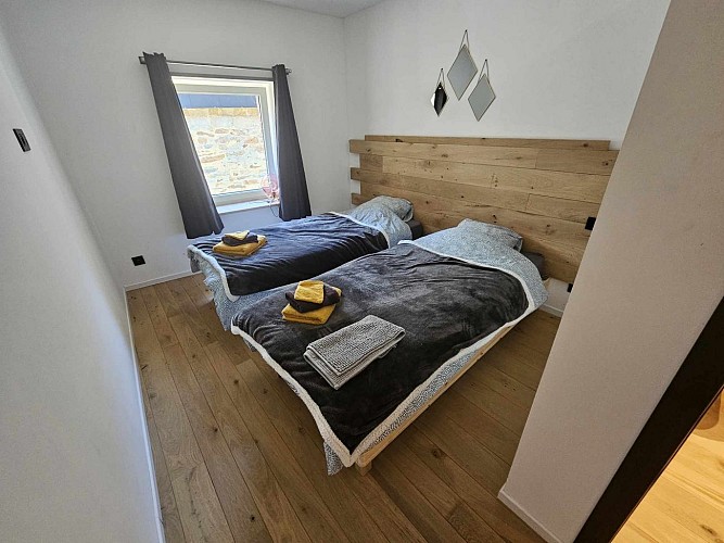 F053a1bf-6a01-472c-8b4e-0f750860fa00