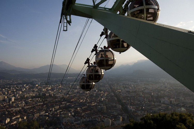Téléphérique de Grenoble Bastille