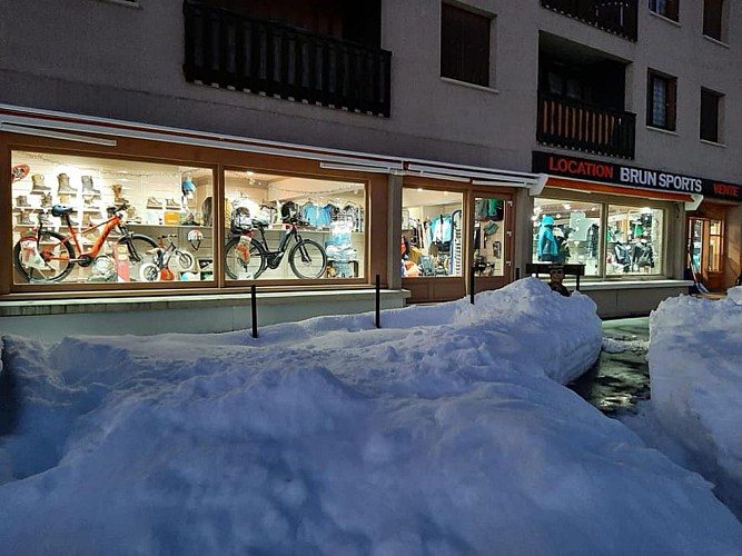 Magasin Brun Sports et location de vélo