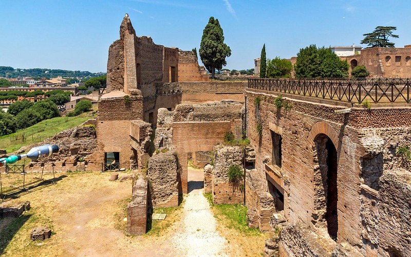 Hosted Entry to Colosseum, Palatine Hill & Roman Forum