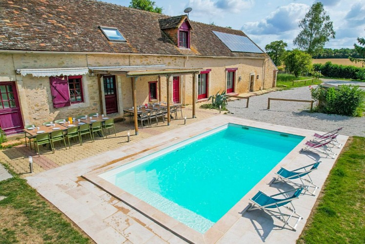 Extérieurs et piscine