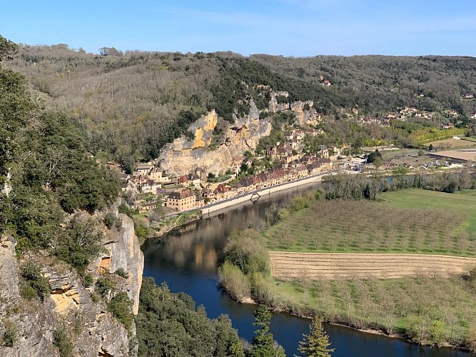 vue depuis jardins de Marqueyssac@tour in perigord