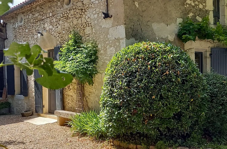 entre vignes et bastides exterieur