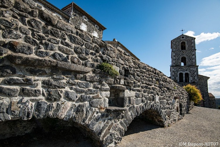 Eglise de Saint Laurent sous Coiron