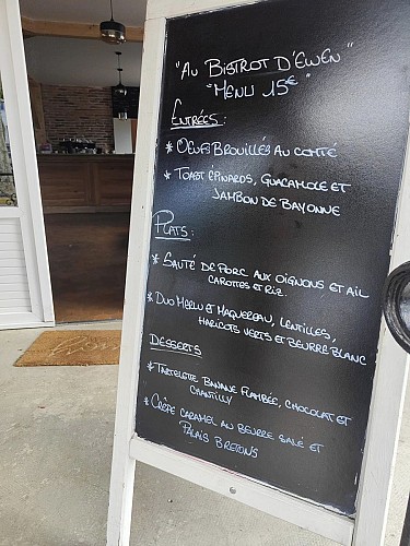 448018462_122140351316245338_8752113738558103155_n