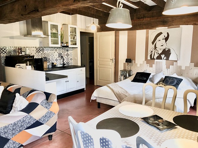 Gîte "Poule de Soie" - Domaine de la Madeleine