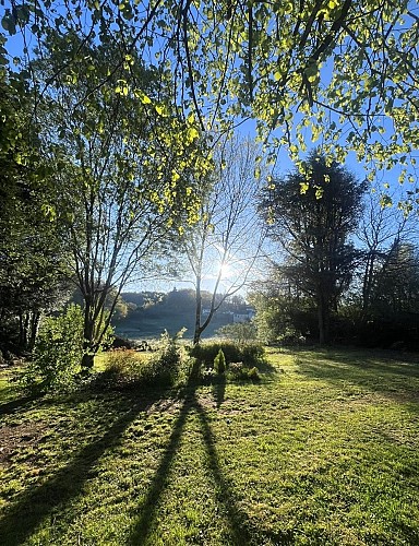 vue jardin - Le Cantou - Affieux © N Jones