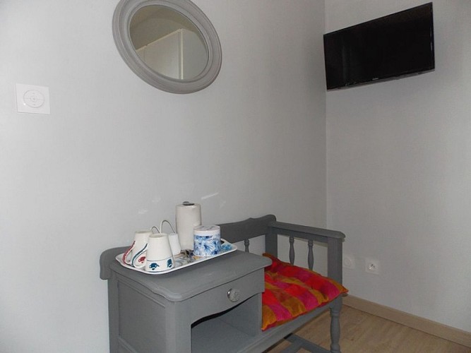 Atelier-chambre-2-TV