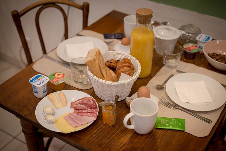 Salle commune du petit déjeuner