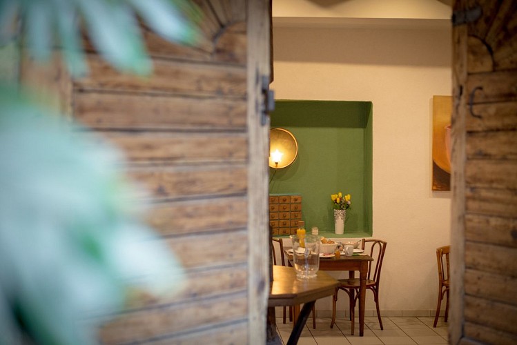 Salle commune du petit déjeuner