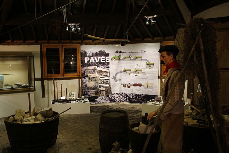 Musée des meules et des pavés d'Epernon