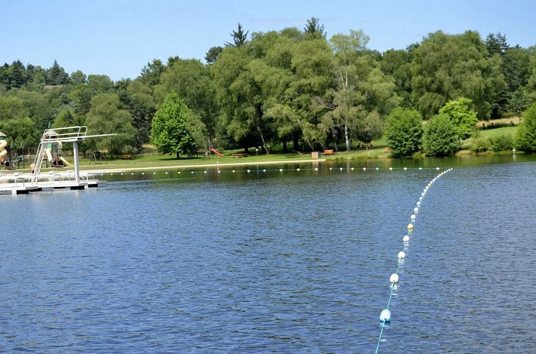 CentreTouristiqueDeMiel-Beynat_zoneBaignade_5