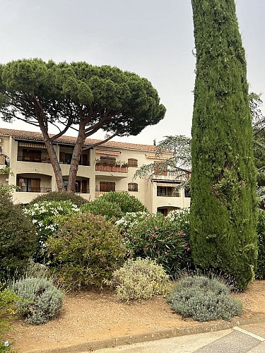 Studio Provence Village "Le Provence"