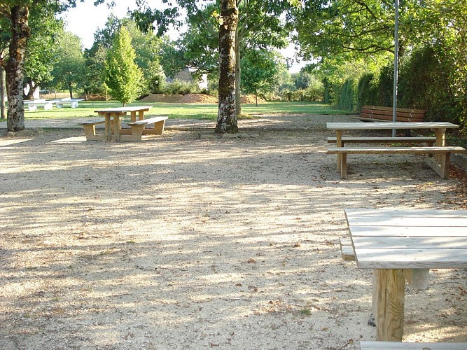 Aire pique-nique Tayrac