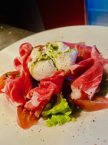 54354441815_b286893a67_w