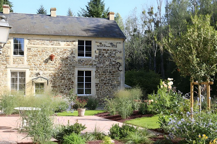 0C44CBFC-11CC-4F60-BE45-6067D2D33ECA