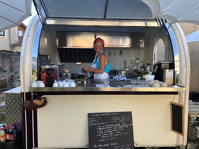 Miss Clairon côté cave et côté fourneaux