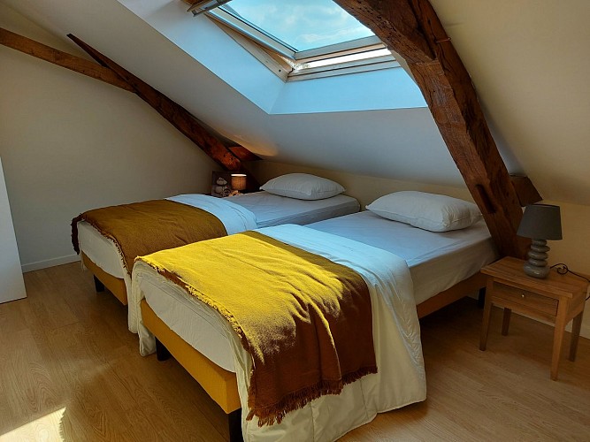 AU PRÉ DES POMMIERS