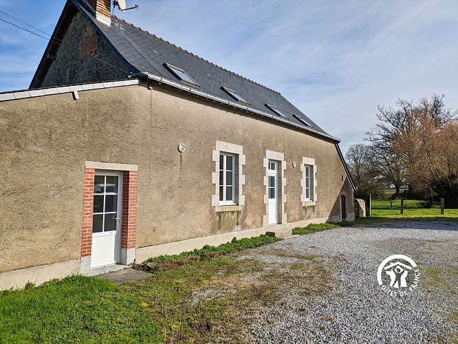 GÎTE LA CHARNIE, JUSQU'À 8 PERSONNES