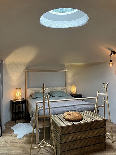 GITE INSOLITE TROGLOGITE LES ETANGS D'EOLE