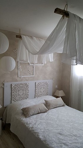 CHAMBRE D'HÔTES LA MAISON DE L'AZALÉE - CHAMBRE ORCHIDÉE