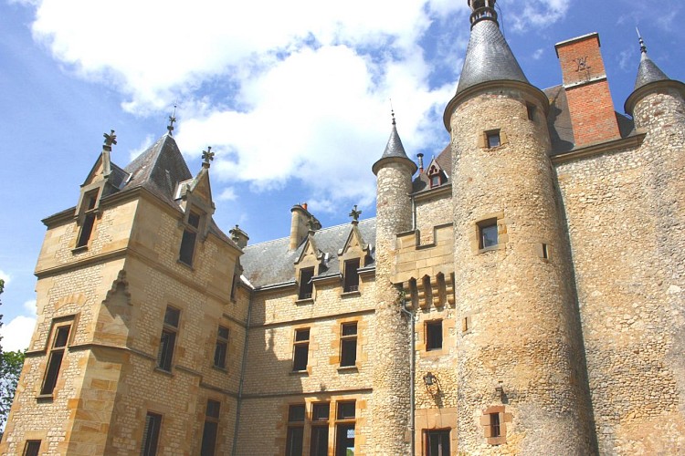 PÉPIT - Menez la vie de châteaux