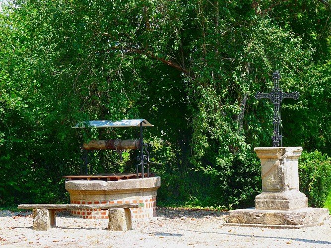 PÉPIT - Menez la vie de châteaux